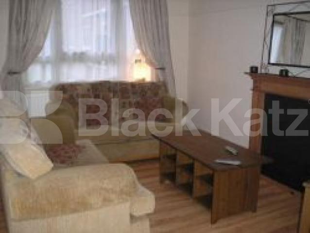 			2 Bedroom, 1 bath, 1 reception Flat			 Boundary Road, ST JOHNS WOOD NW8